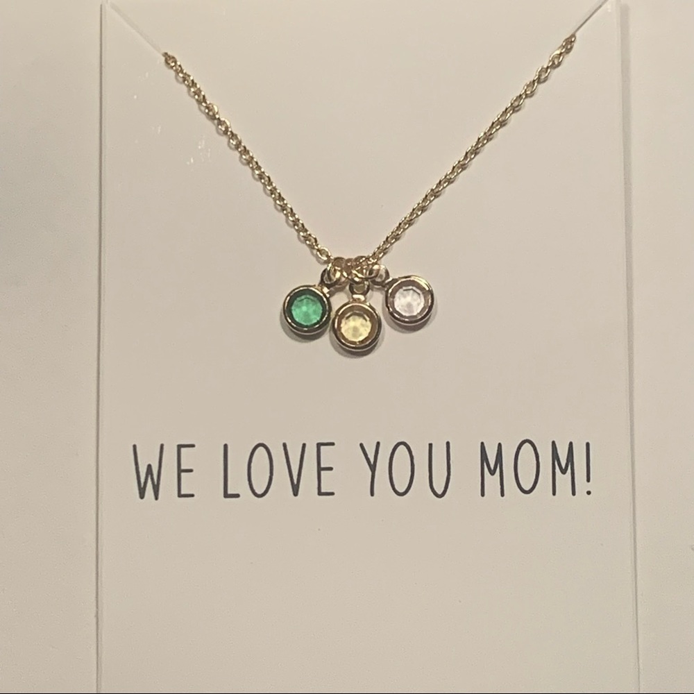 ♥️ 3/$30 ♥️ WE LOVE YOU MOM! 3 Pendants Golden Necklace